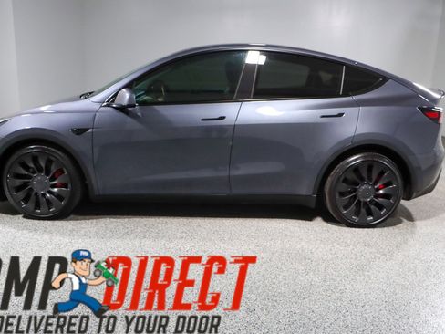 Used 2022 Tesla Model Y Performance image 10