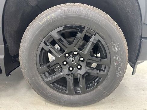 New 2026 Chevrolet Silverado 1500 RST w/ Dark Appearance Package AWD/4WD image 35