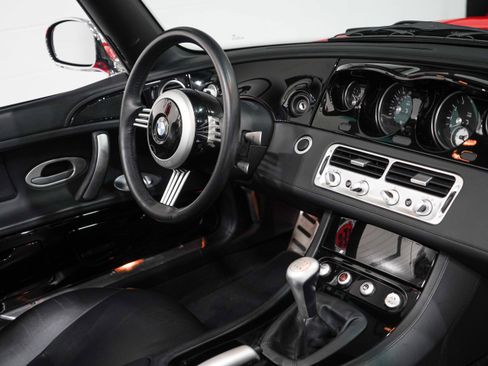 Used 2001 BMW Z8 RWD image 9