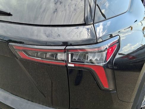 Used 2025 Chevrolet Equinox LT FWD image 22