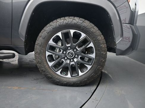 Used 2024 Toyota Tundra Limited AWD/4WD image 11