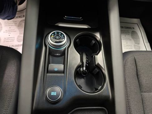 Used 2025 Ford Explorer Active AWD/4WD image 24