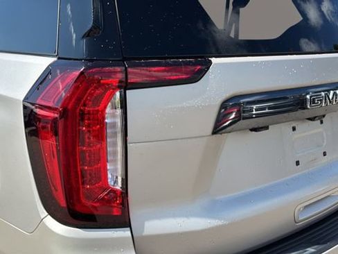 Used 2023 GMC Yukon XL Denali Ultimate image 24
