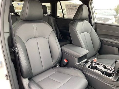 New 2026 Subaru Outback Touring AWD/4WD image 9