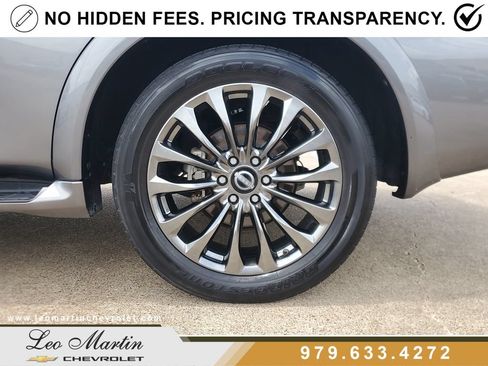 Used 2021 Nissan Armada Platinum w/ Captain's Chairs Package RWD image 8
