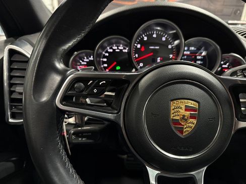 Used 2015 Porsche Cayenne S image 72