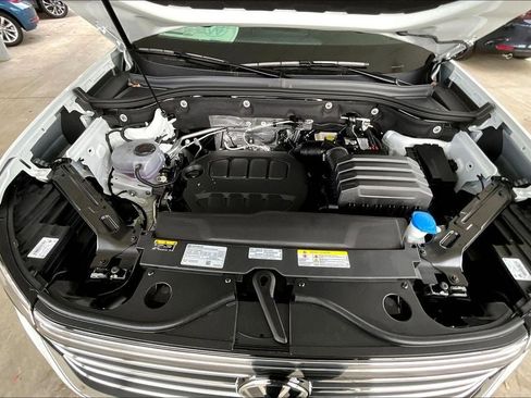 New 2026 Volkswagen Atlas SE image 9