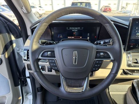 Certified 2024 Lincoln Navigator Reserve image 22