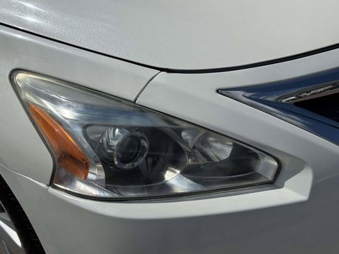 Used 2015 Nissan Altima 2.5 SL w/ Technology Package FWD image 7