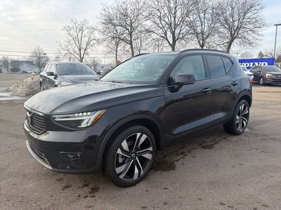 Used 2023 Volvo XC40 B5 Plus w/ Driver Assist Package