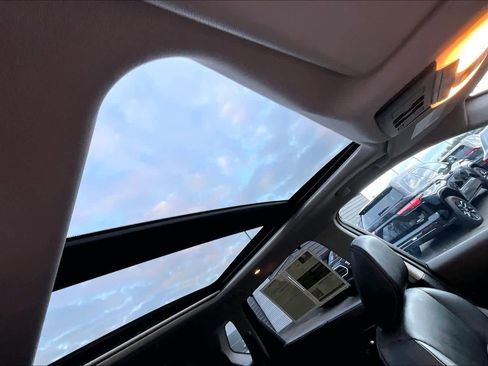 Used 2021 Nissan Rogue SL image 13