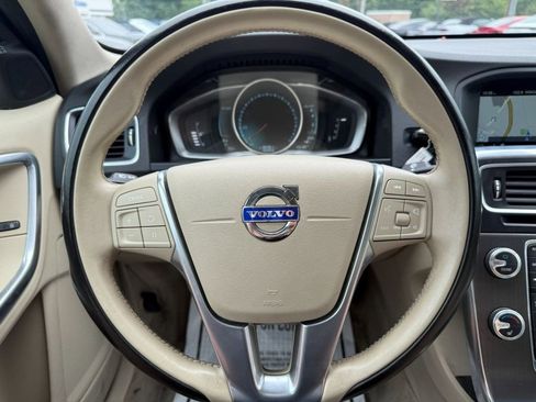 Used 2016 Volvo S60 T5 Premier w/ Convenience Package AWD/4WD image 11