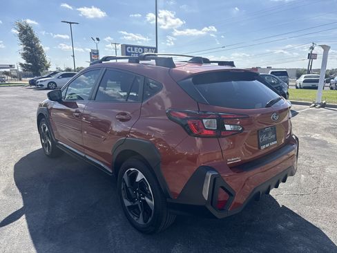 Used 2024 Subaru Crosstrek 2.5i Limited w/ Crosstrek Mirror Package image 5