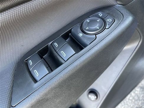 Used 2022 Chevrolet Equinox RS w/ LPO, Floor Liner Package image 13