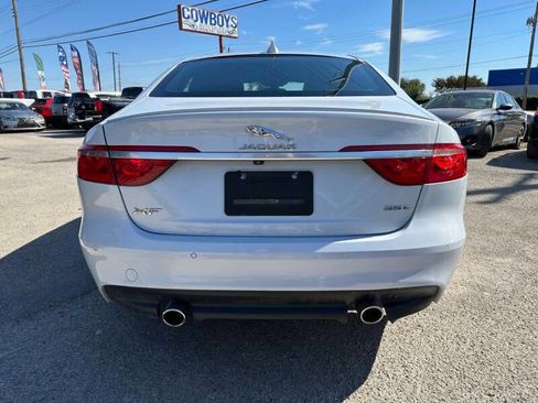 Used 2016 Jaguar XF R-Sport image 6