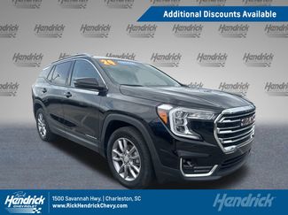 Certified 2024 GMC Terrain SLT image 1