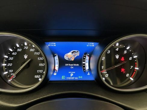 Used 2018 Maserati Levante GranSport AWD/4WD image 15
