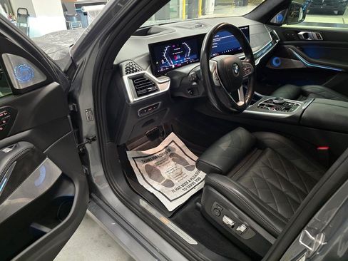 Used 2024 BMW X7 xDrive40i w/ Executive Package AWD/4WD image 16