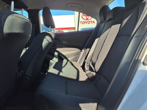 Used 2025 Toyota Corolla LE image 7