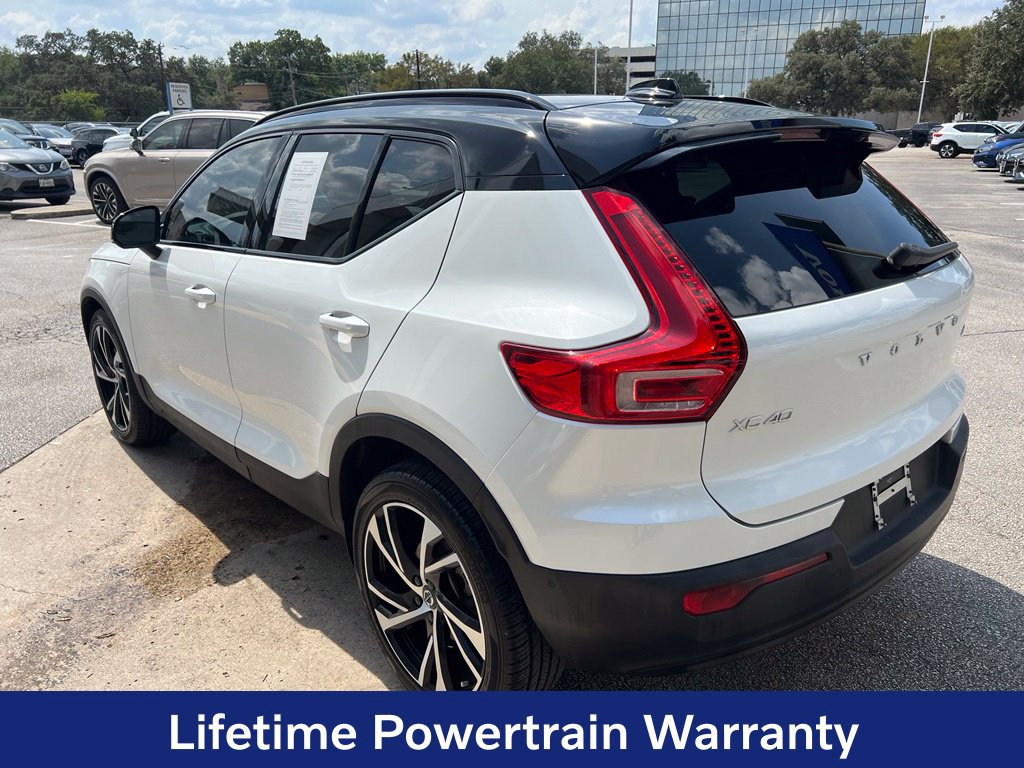 Certified 2022 Volvo XC40 T5 R-Design w/ Advanced Package AWD/4WD image 5