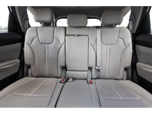 Used 2022 Kia Sorento S w/ Panoramic Sunroof Package FWD image 14
