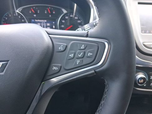 Used 2024 Chevrolet Equinox LT FWD image 23