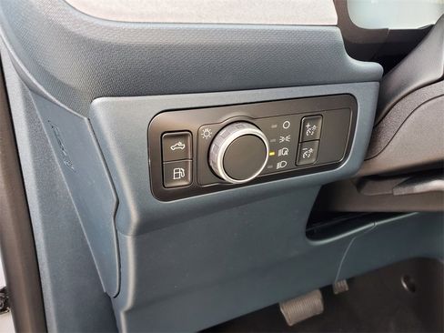 New 2025 Ford Maverick XLT w/ XLT Luxury Package image 9