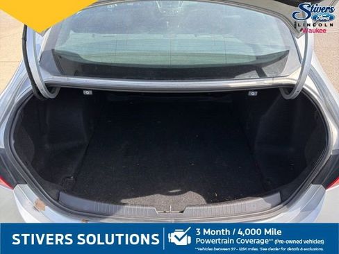 Used 2016 Chevrolet Malibu LT image 8