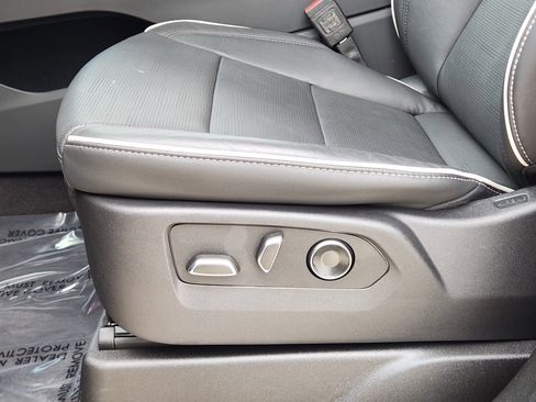 Used 2025 Cadillac Escalade Sport w/ LPO, ONYX Package image 24