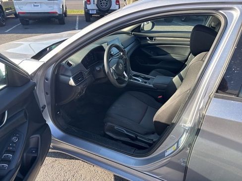 Used 2022 Honda Accord LX image 20