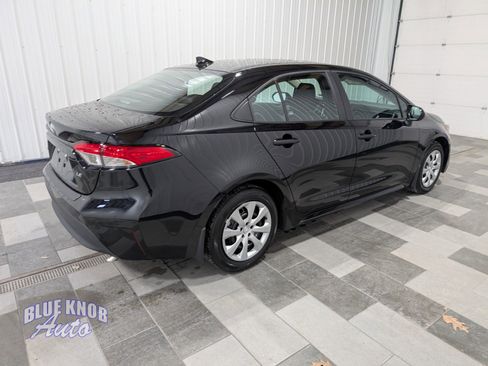 Used 2024 Toyota Corolla LE image 4