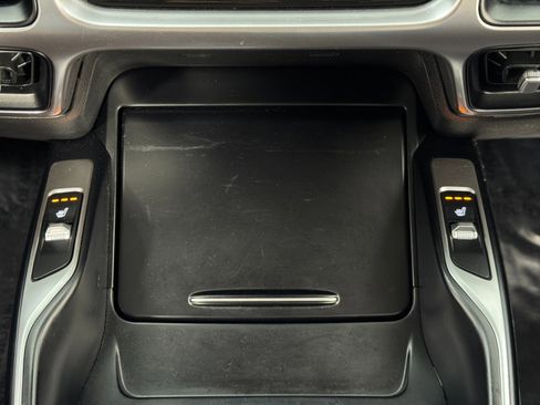 Used 2021 Kia Sorento S image 25