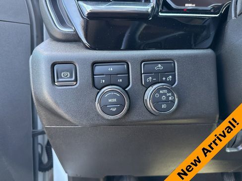 Used 2024 Chevrolet Silverado 2500 LT image 13