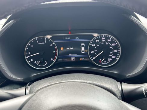 Used 2022 Nissan Sentra SV w/ Trunk Package FWD image 28