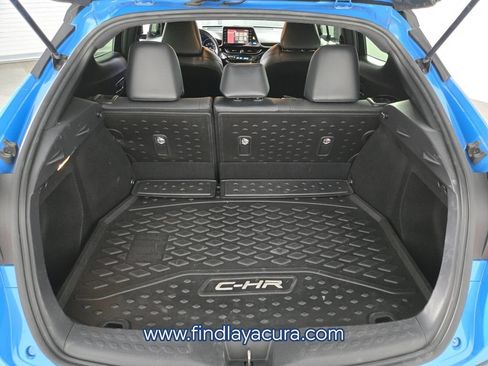 Used 2019 Toyota C-HR Limited FWD image 15