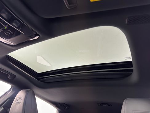 Used 2024 Lexus RX 350 F Sport image 9