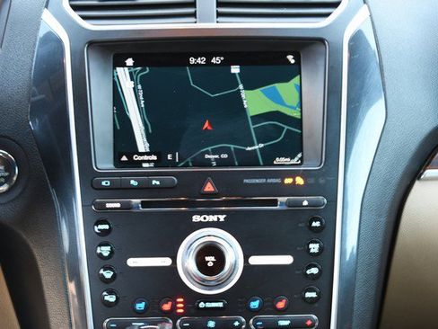 Used 2017 Ford Explorer Limited w/ Equipment Group 301A image 21