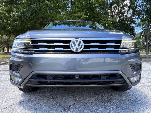 Used 2018 Volkswagen Tiguan SEL Premium FWD image 19