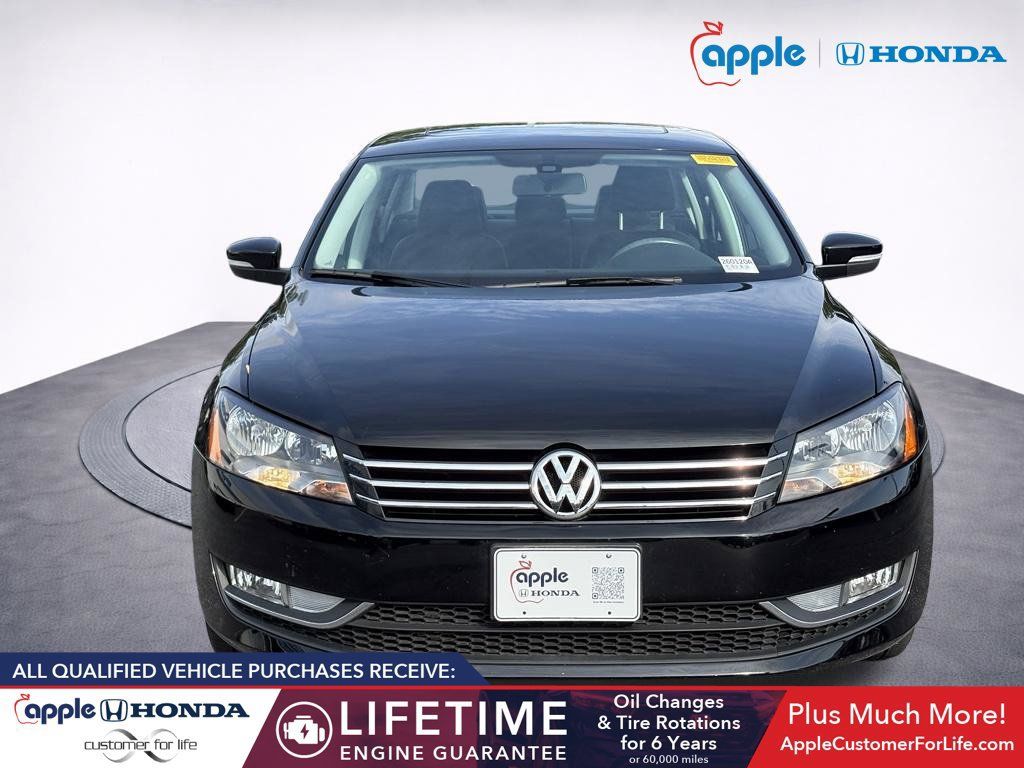 Used 2015 Volkswagen Passat 1.8T SE FWD image 2