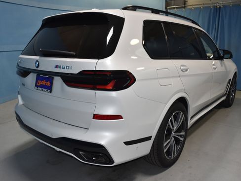 New 2026 BMW X7 M60i image 26