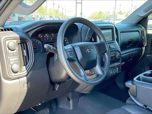 Used 2024 Chevrolet Silverado 1500 Custom Trail Boss image 17