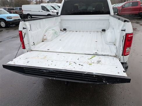 Used 2015 Ford F150 XLT w/ Trailer Tow Package image 15