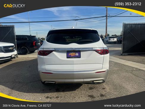 Used 2022 Buick Enclave Essence image 6