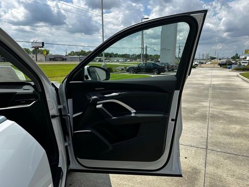 New 2026 Audi Q5 Premium Plus image 32