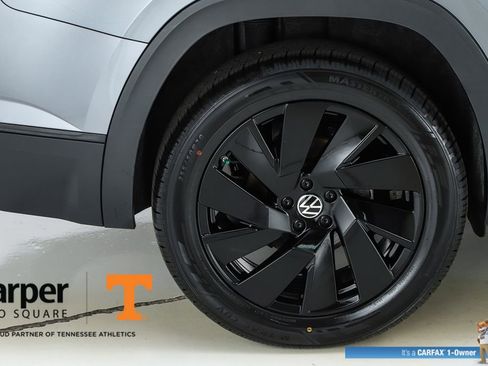 Used 2024 Volkswagen Atlas SE FWD image 13