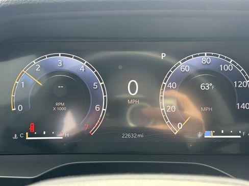 Used 2023 Jeep Grand Cherokee Limited w/ Luxury Tech Group II image 15