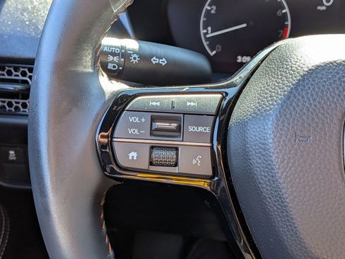 Used 2024 Honda HR-V Sport image 16