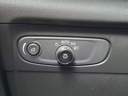 Used 2021 Buick Envision Preferred image 12