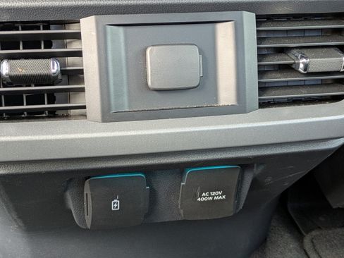 Used 2023 Ford F150 Lariat RWD image 15