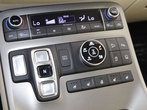 Used 2020 Hyundai Palisade Limited AWD/4WD image 29